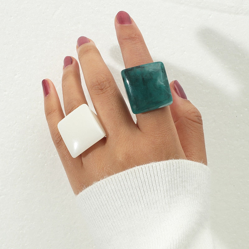 Trend Korea White Green Rings Set For Women Finger Jewelry Acrylic Resin Travel Rings Vintage Fashion Girls Birthday Gifts