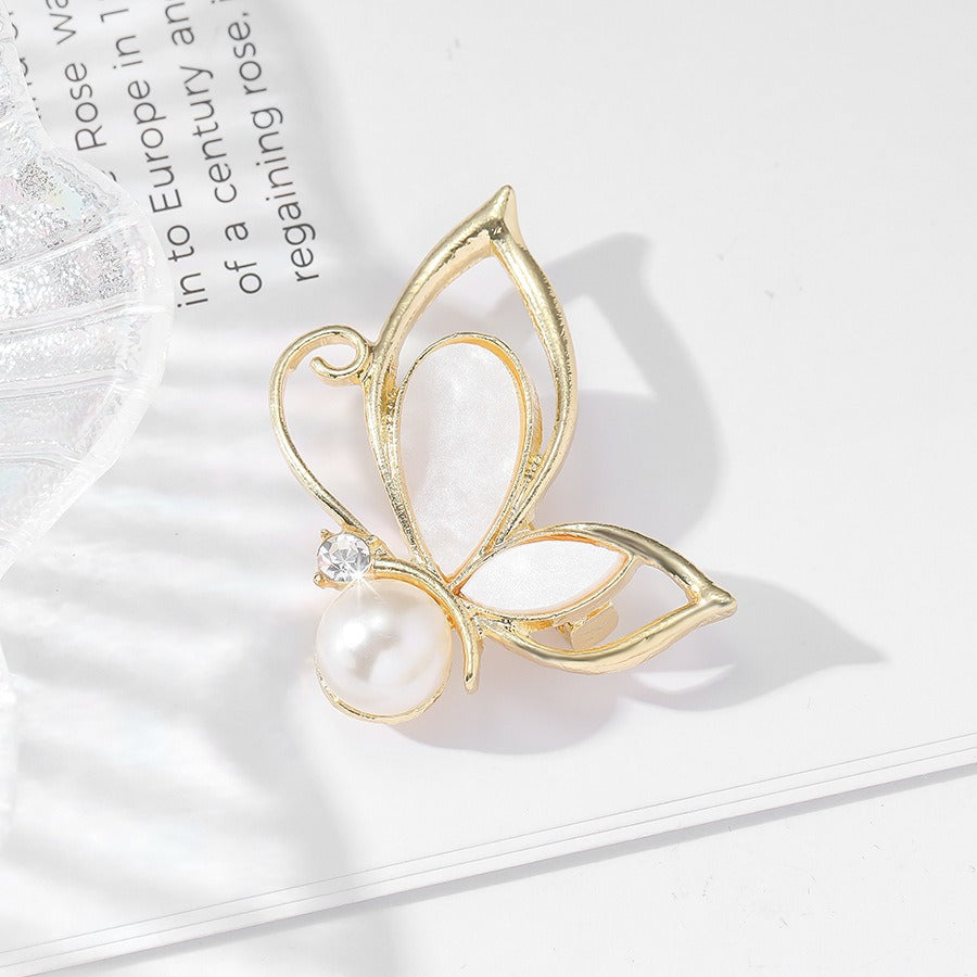 New hollow out fashionable imitation mother of pearl butterfly brooch, suit jacket, clothing accessories, pins